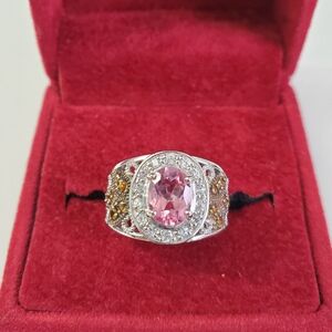Watch Video / Sterling Silver 925 Pink Sapphire Ring